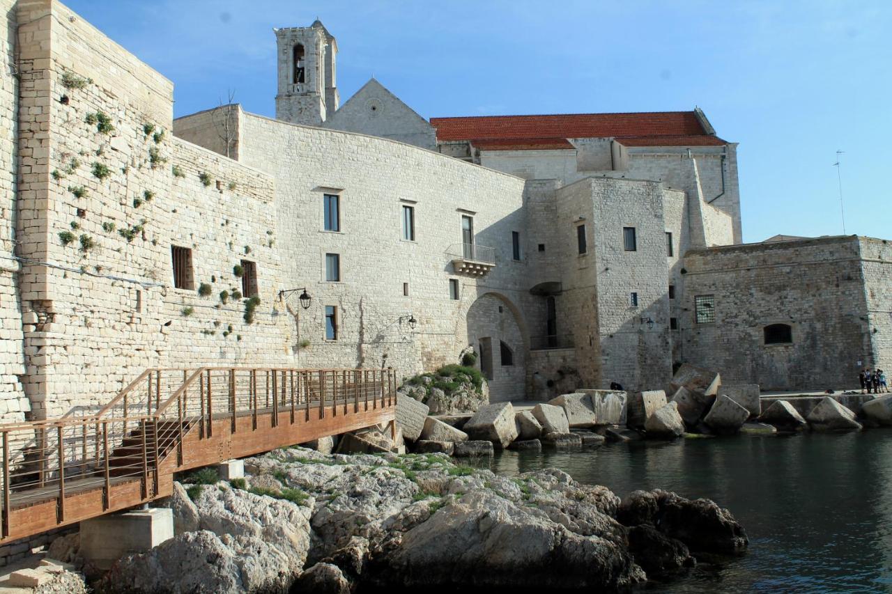 Apartament Giovinazzo Historic Apulia Old Town Stone House With Private Patio Zewnętrze zdjęcie