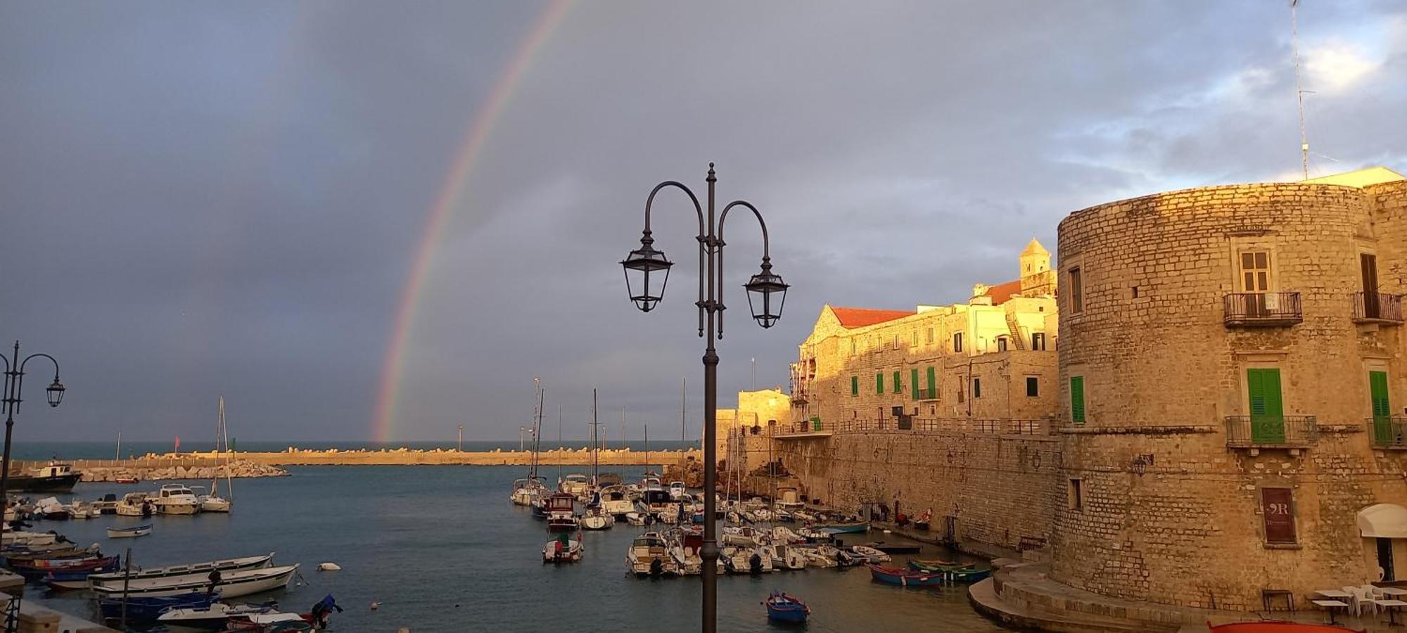 Apartament Giovinazzo Historic Apulia Old Town Stone House With Private Patio Zewnętrze zdjęcie